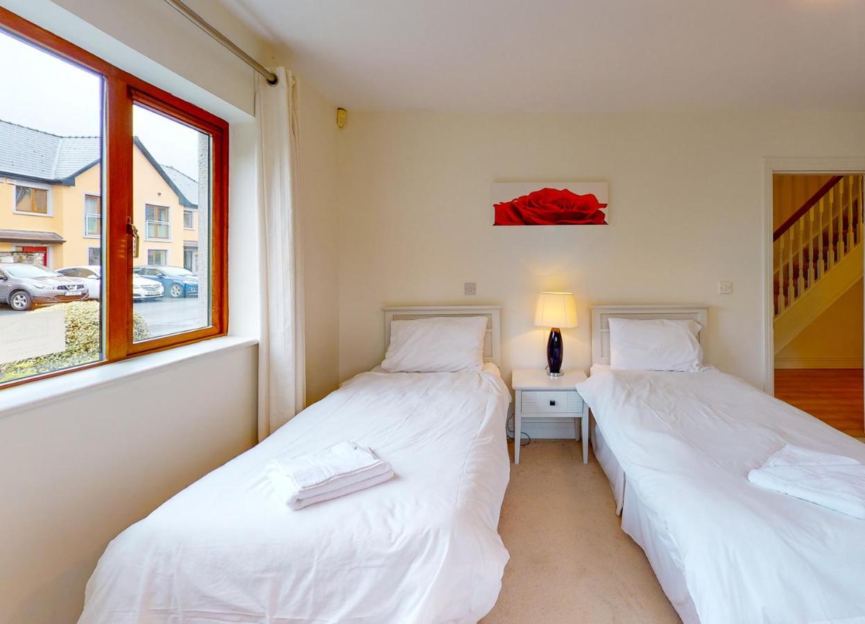 Lakeside Holiday Homes - Type A By Trident Holiday Homes Killaloe Eksteriør billede
