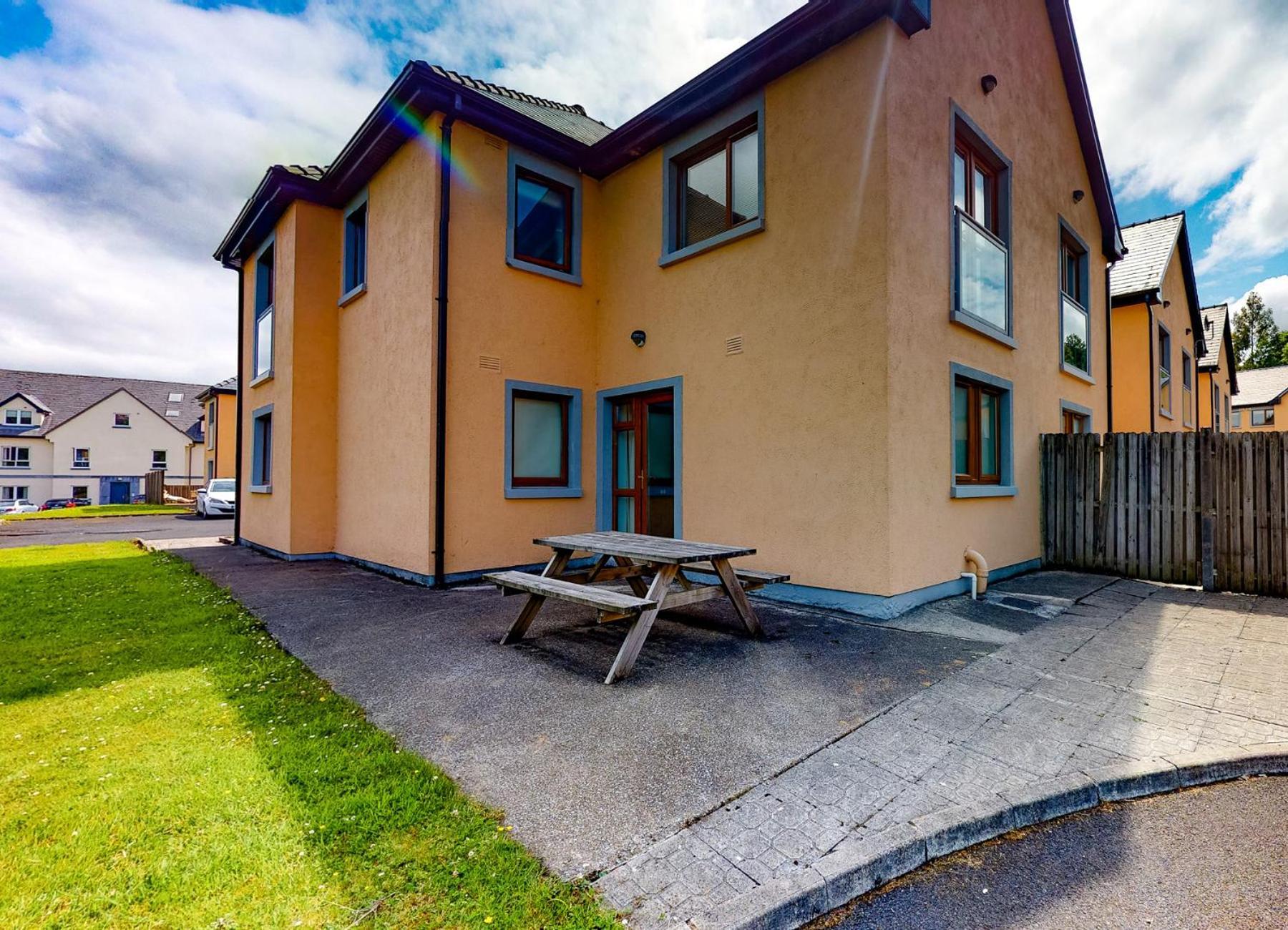 Lakeside Holiday Homes - Type A By Trident Holiday Homes Killaloe Eksteriør billede